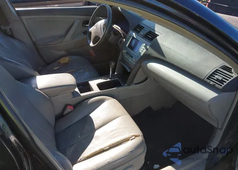 2008 Toyota Camry Hybrid z USA, uszkodzony, nr VIN 4T1BB46K48U050225